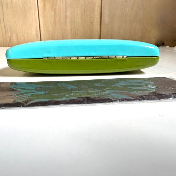 Kate Spade Hard Eyeglass Case and Monogram Cloth - Picture 8 of 10